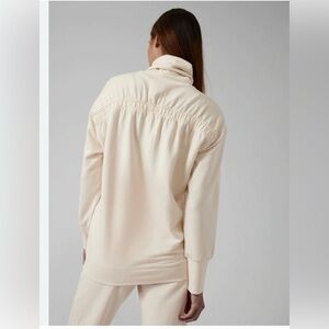 Athleta Balance Cinch Turtleneck Sweatshirt, Chantilly Cream SIZE XL